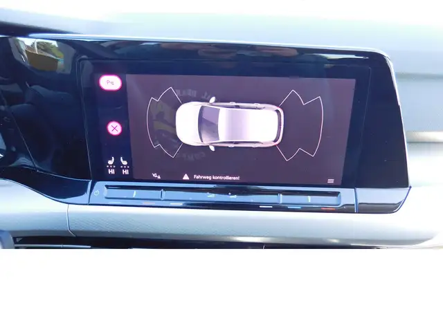 Volkswagen Golf view 6