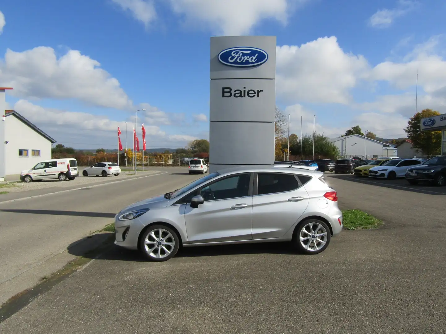 Ford Fiesta Titanium - Klimaautomatik/Sitzheizung/Navi/Keyfree Argent - 1