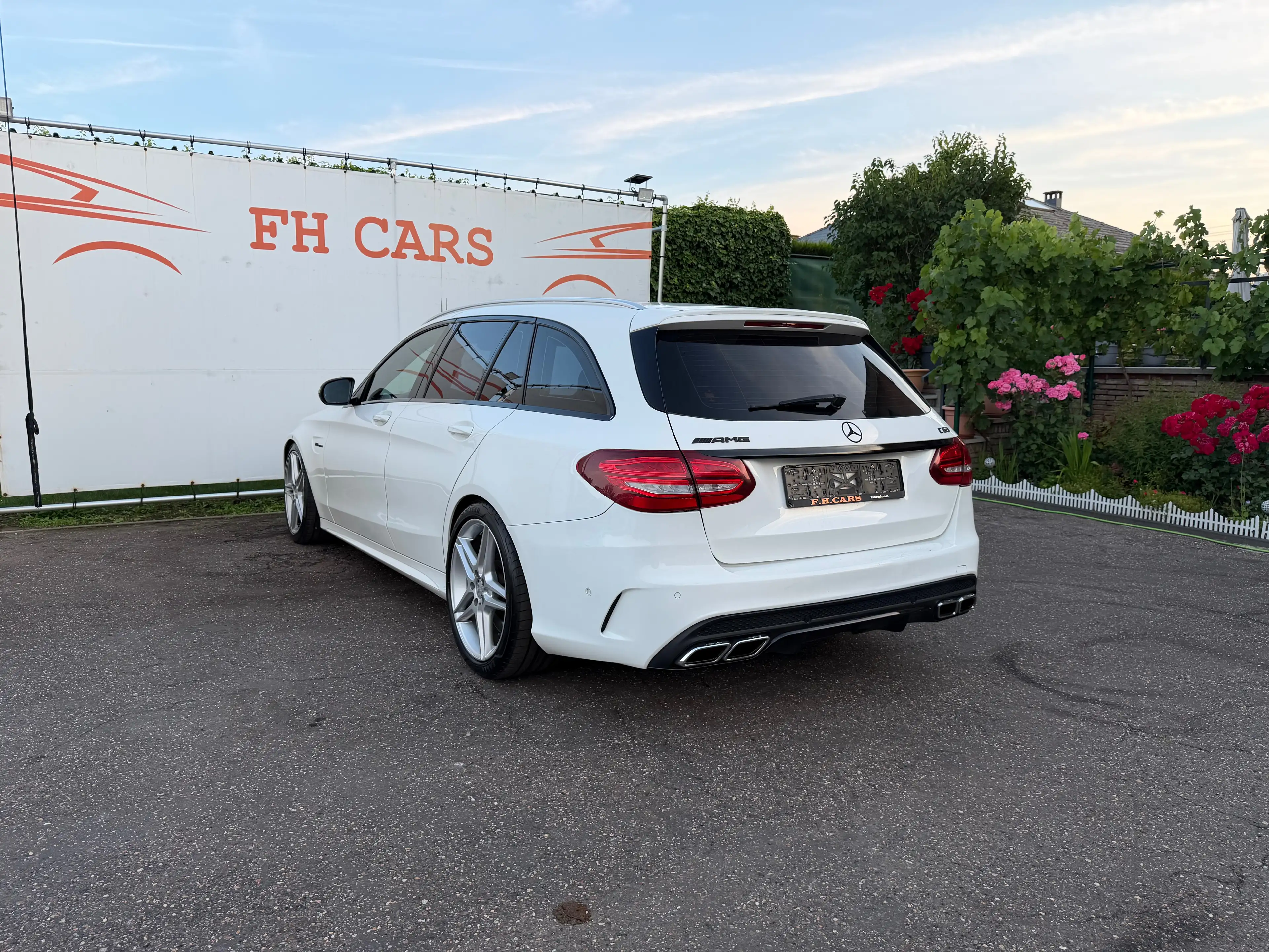 Mercedes-Benz C 63 AMG V8 BI-TURBO *AMG PERFORMANCE SEATS*MEMORY*600 PK*I — photo 9