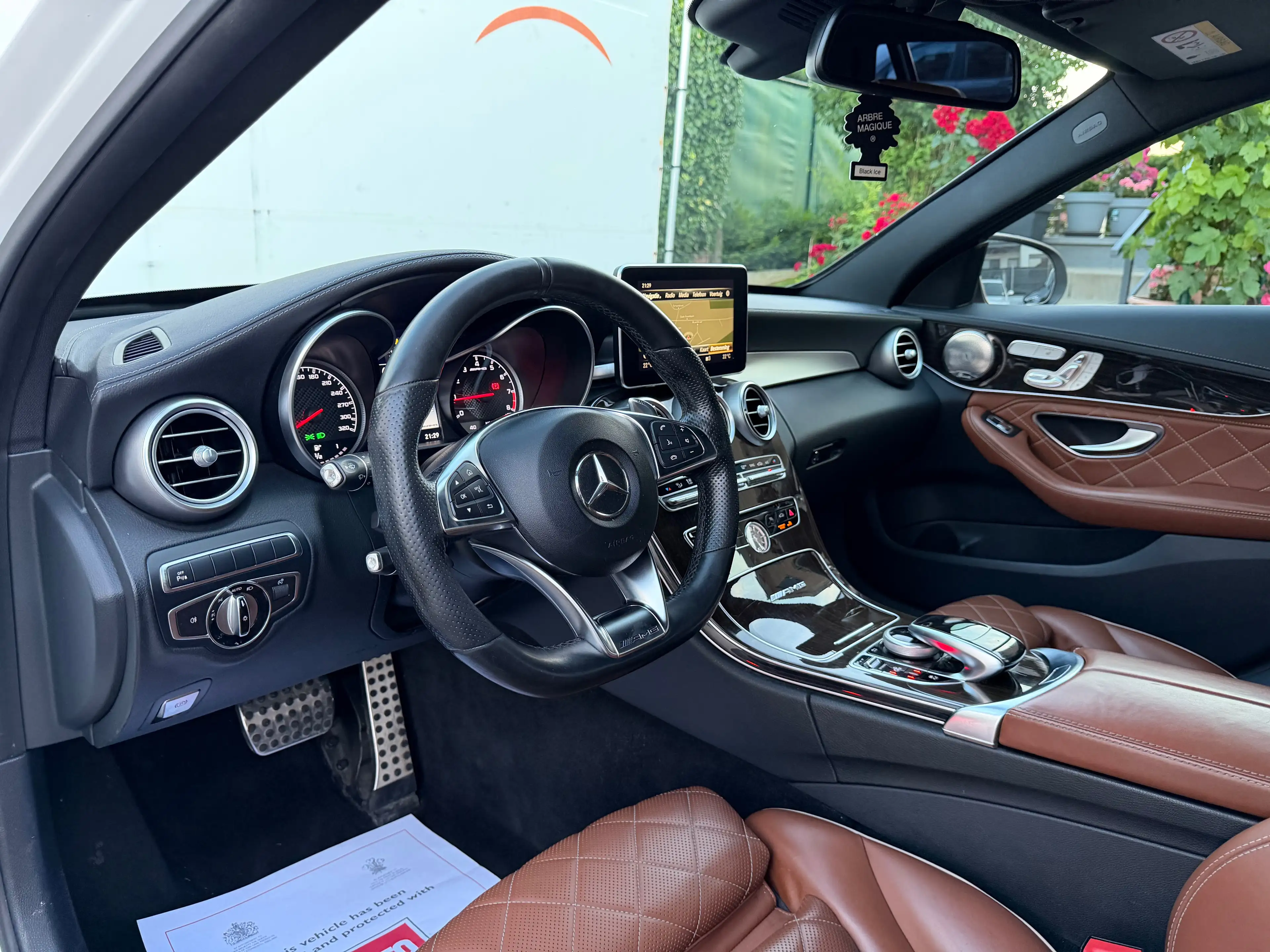 Mercedes-Benz C 63 AMG V8 BI-TURBO *AMG PERFORMANCE SEATS*MEMORY*600 PK*I — photo 14