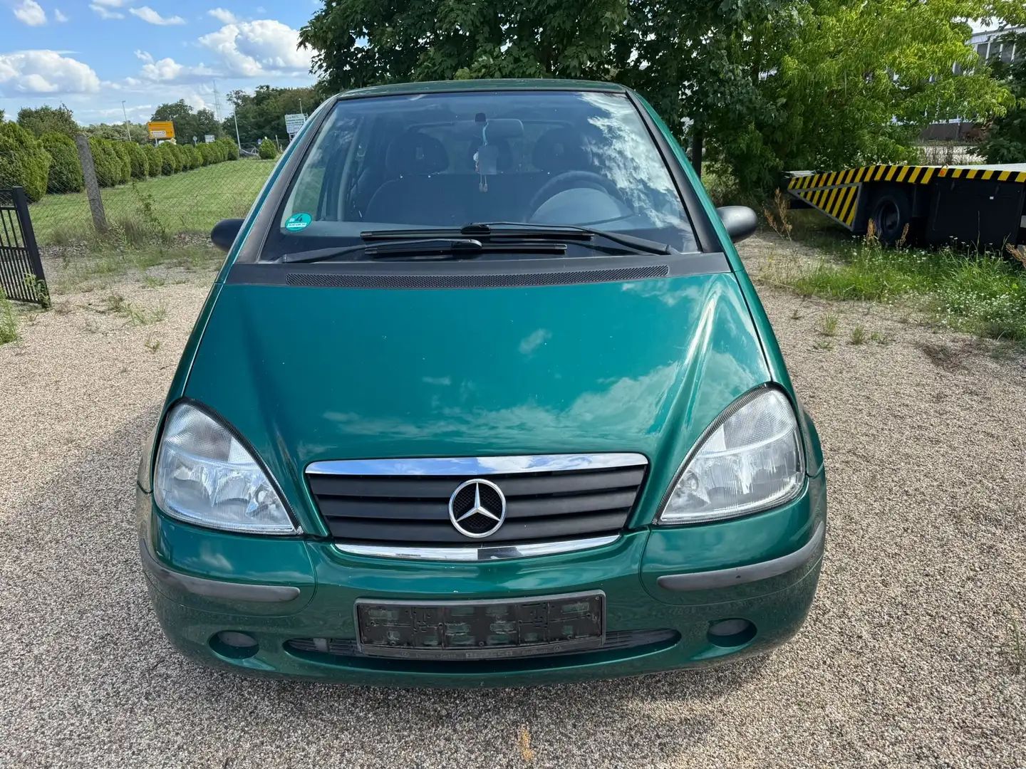 Mercedes-Benz A 140 Classic, TÜV  bis 03/2026. Verde - 2