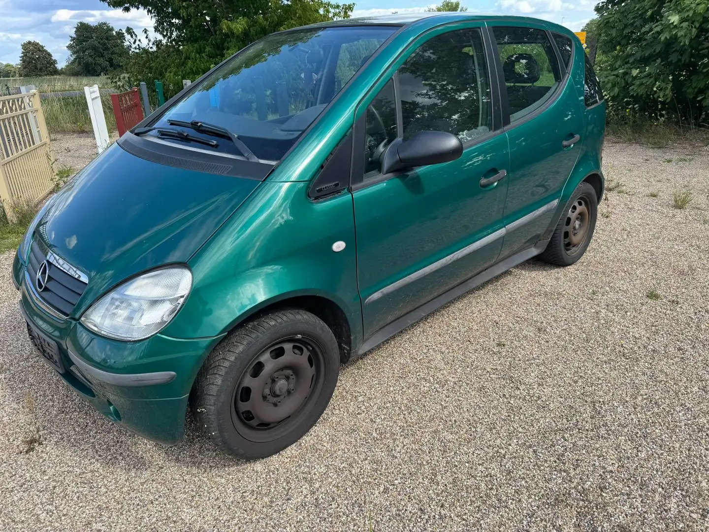 Mercedes-Benz A 140 Classic, TÜV  bis 03/2026. Verde - 1