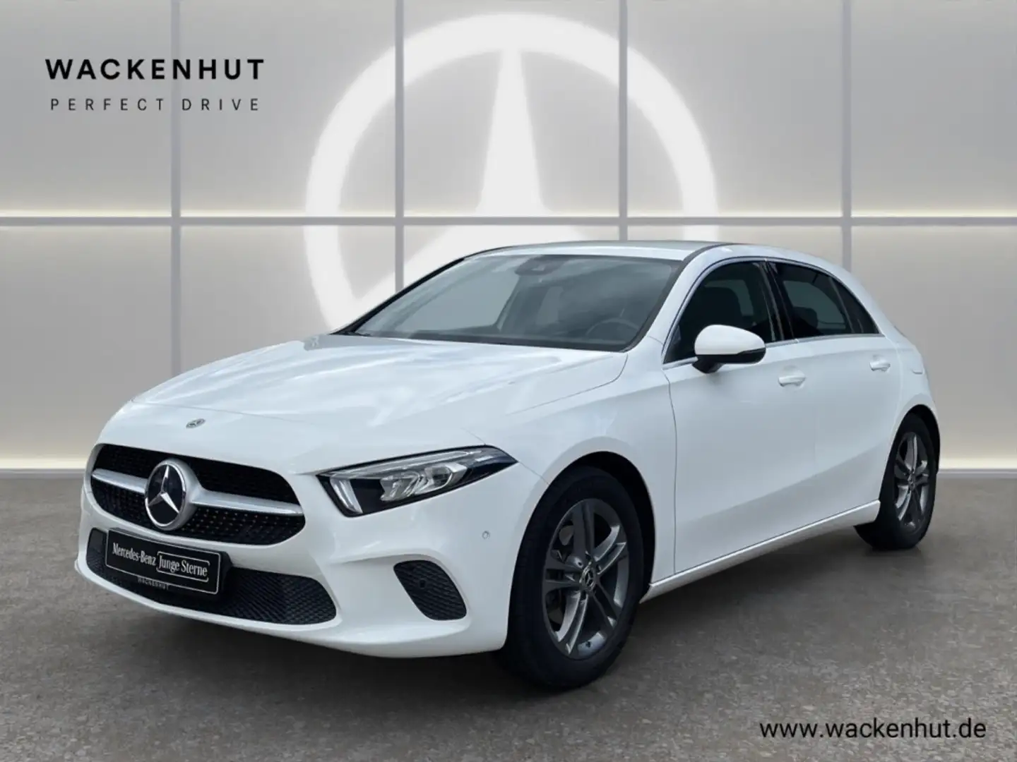 Mercedes-Benz A 180 PROGRESSIVE LED BUSINESS AMBIENTE SHZ TEMPOMAT Weiß - 1