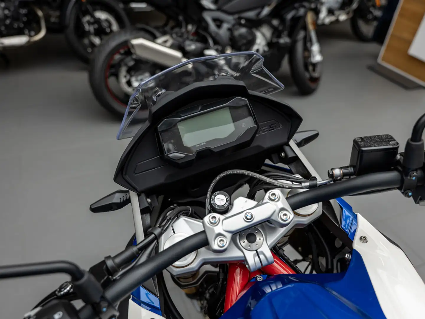 BMW G 310 GS Akrapovic LED ABS Style Sport Blanco - 2