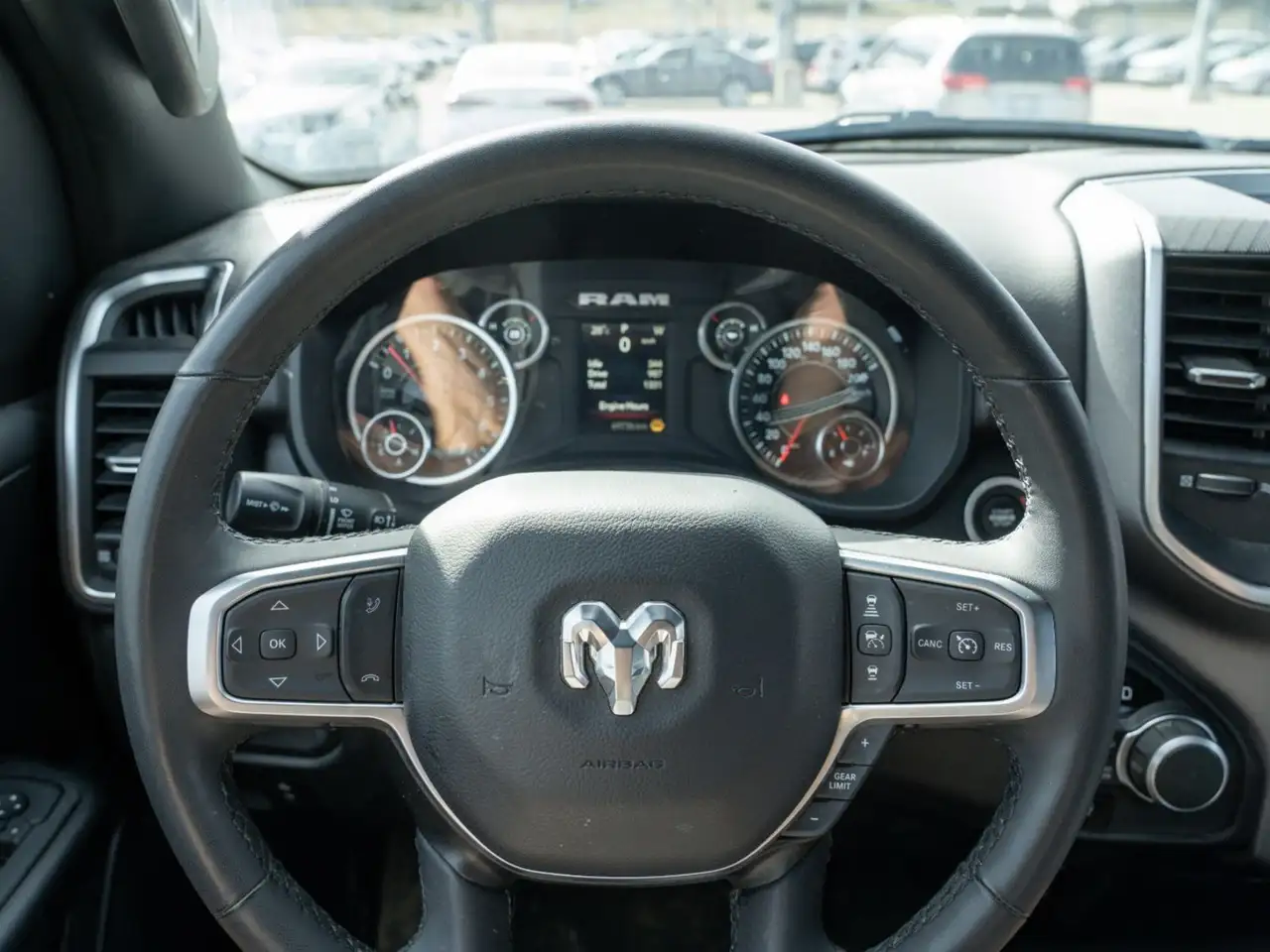 RAM 1500 снимка RAM 1500