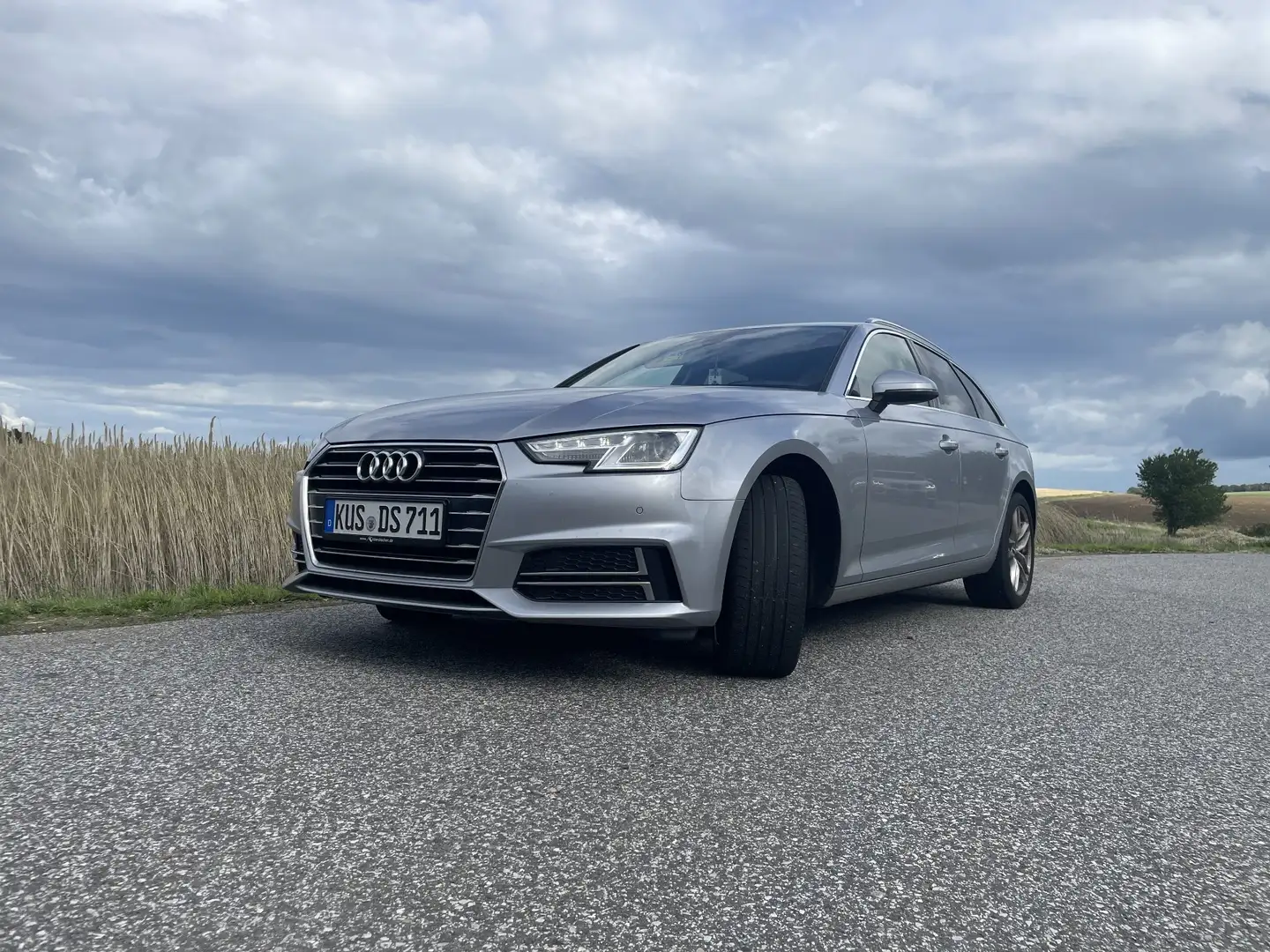 Audi A4 Avant 2.0 TDI S tronic - 2
