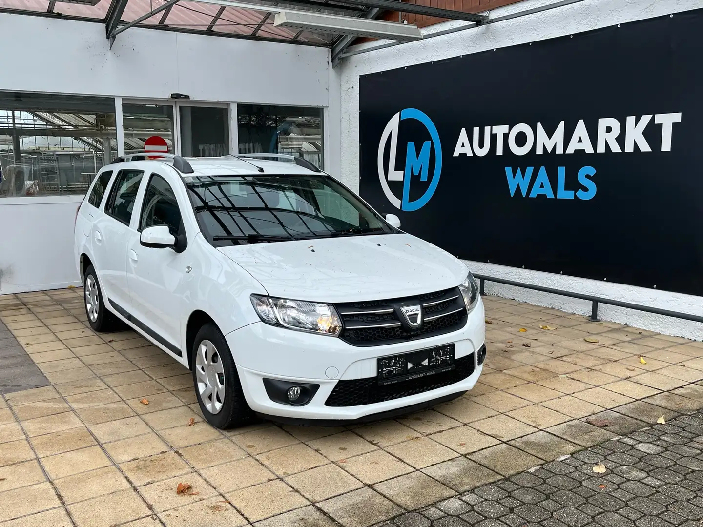 Dacia Logan MCV Supreme 1,2 16V 75 NUR FÜR EXPORT ODER HÄNDL - 1