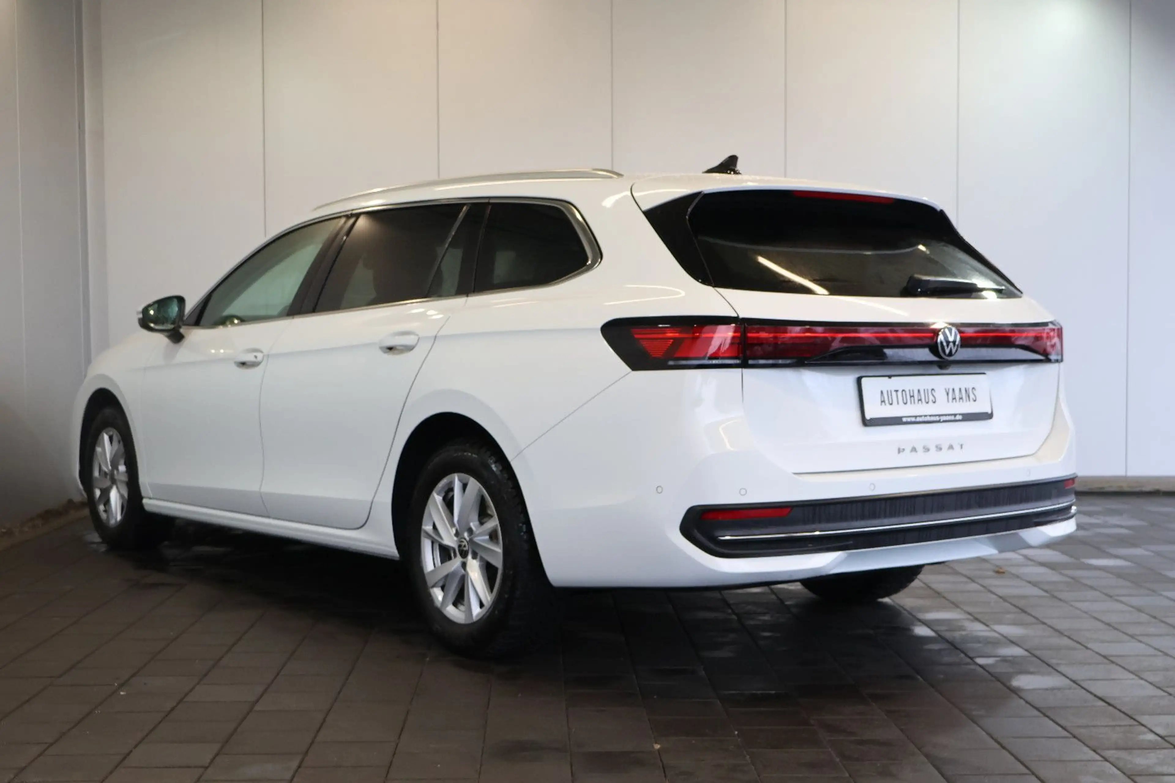 Volkswagen Passat Variant Passat 2.0 TDI Business ACC+SIDE+KAM+LANE+LED — photo 6