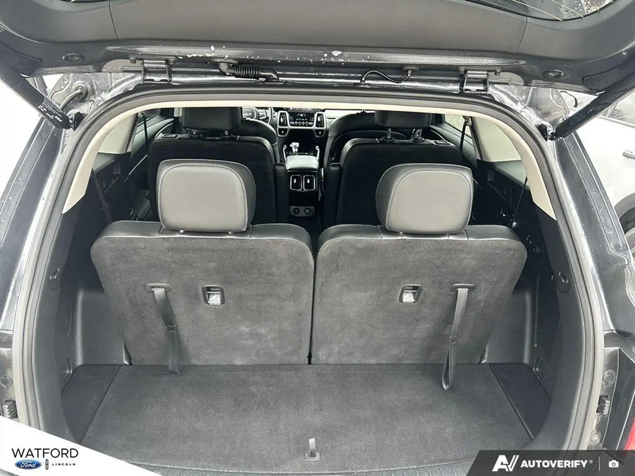 Kia Sorento снимка Kia Sorento