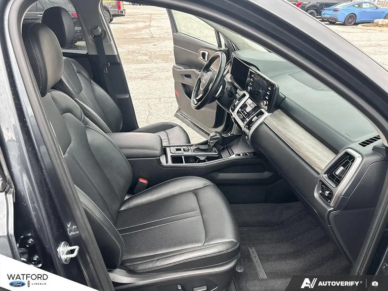 Kia Sorento снимка Kia Sorento