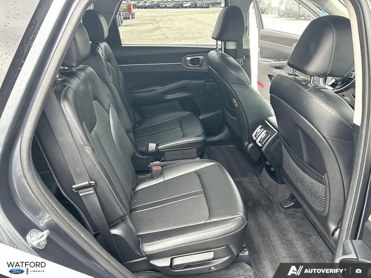 Kia Sorento снимка Kia Sorento