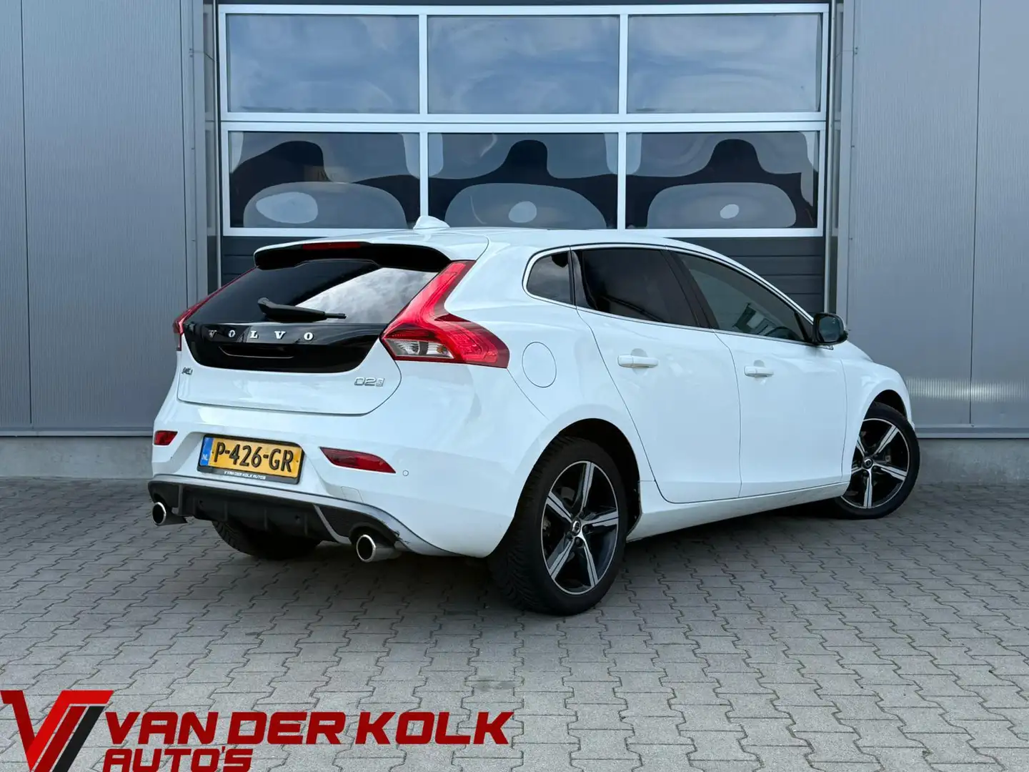 Volvo V40 2.0 D2 R-Design Automaat Panorama Leder/Alcantara Weiß - 2