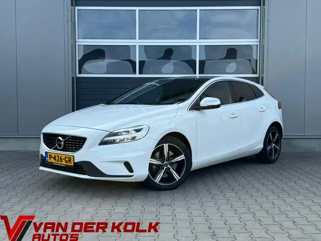 Volvo V40 2.0 D2 R-Design Automaat | Panorama | Leder/Alcant