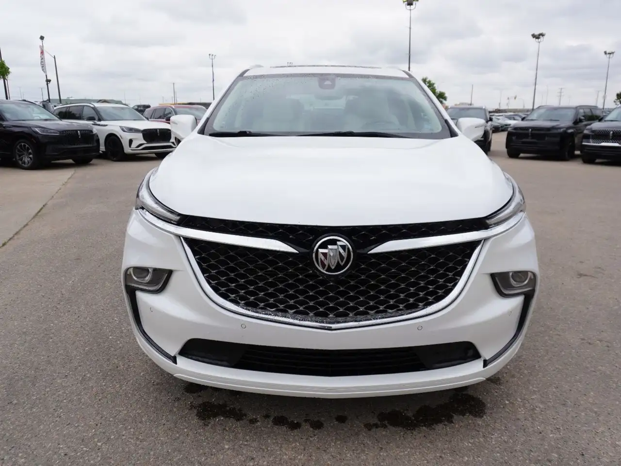 Buick Enclave снимка Buick Enclave