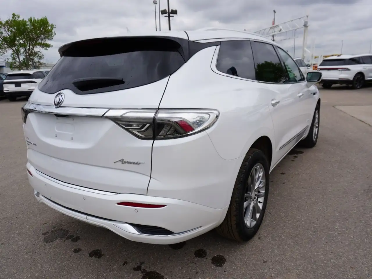 Buick Enclave снимка Buick Enclave