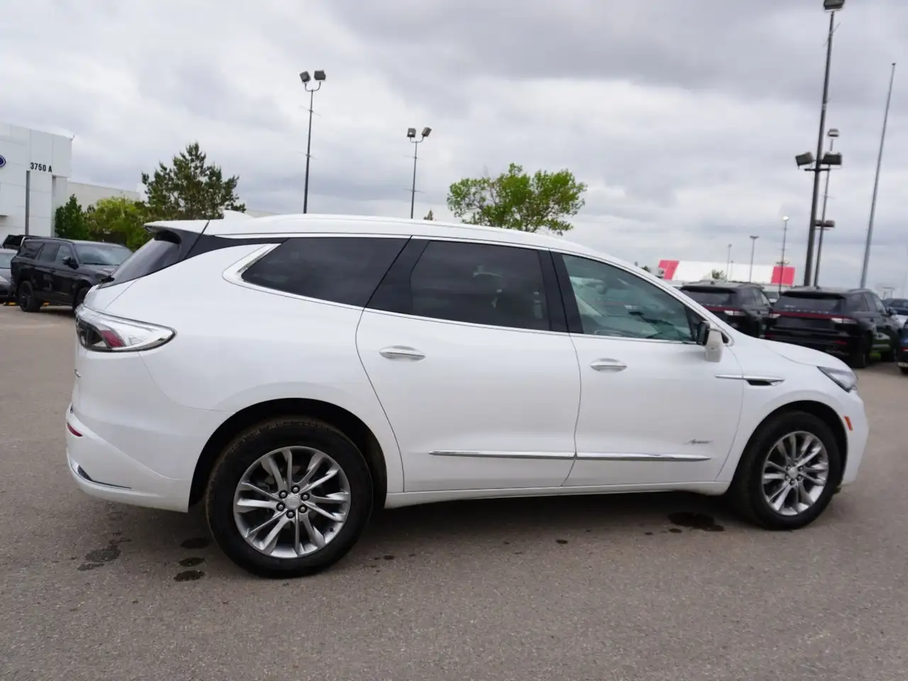 Buick Enclave снимка Buick Enclave