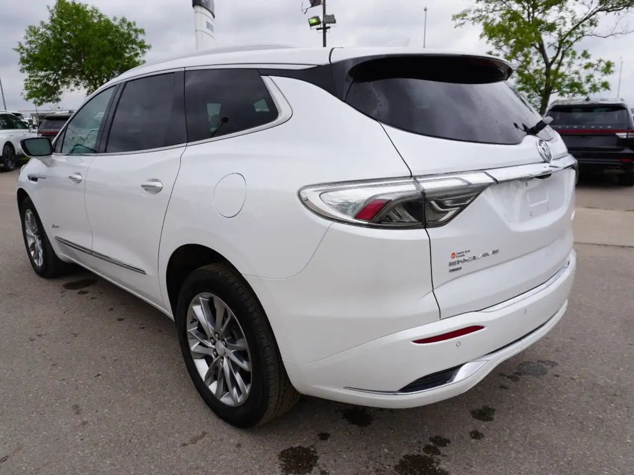 Buick Enclave снимка Buick Enclave