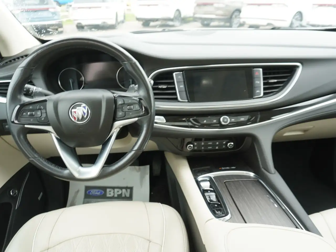 Buick Enclave снимка Buick Enclave
