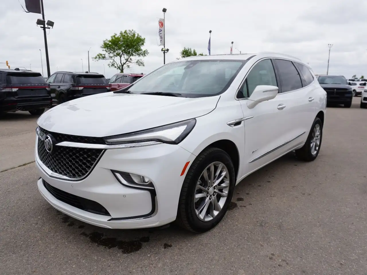Buick Enclave снимка Buick Enclave