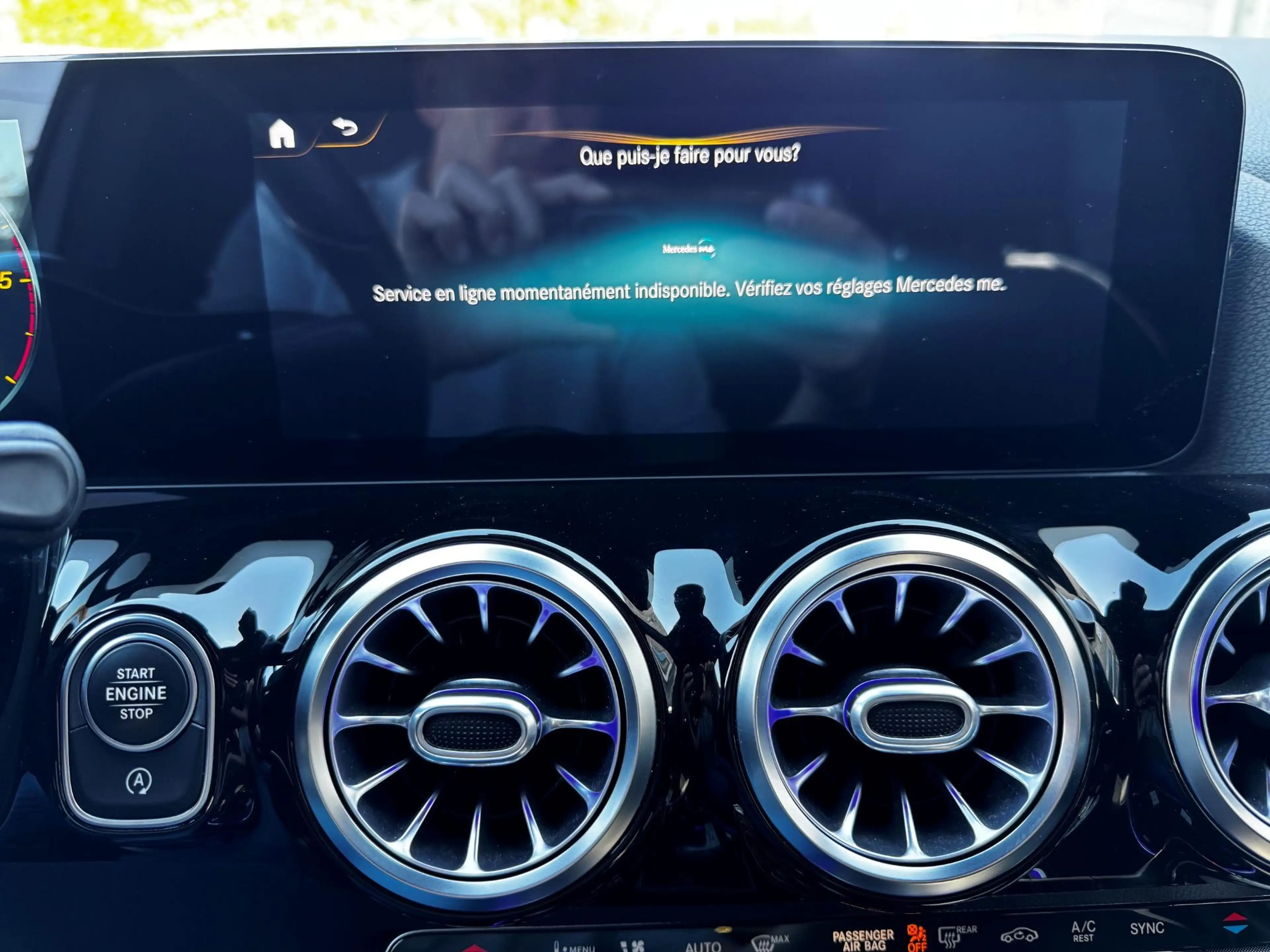 Mercedes-Benz GLA 180 d AMG Line - Pack Night - Attelage — photo 18
