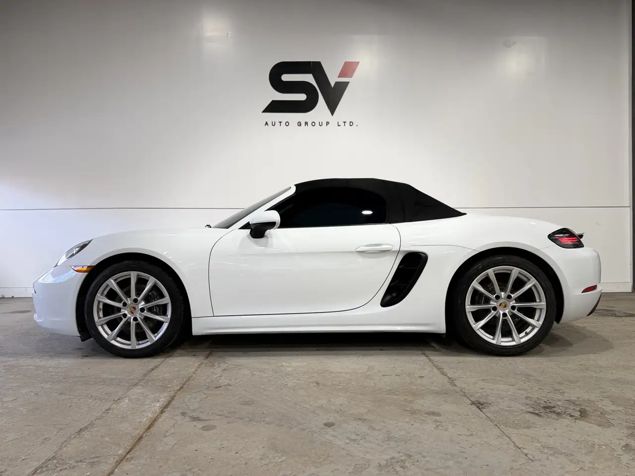 Porsche 718 Boxster снимка Porsche 718 Boxster