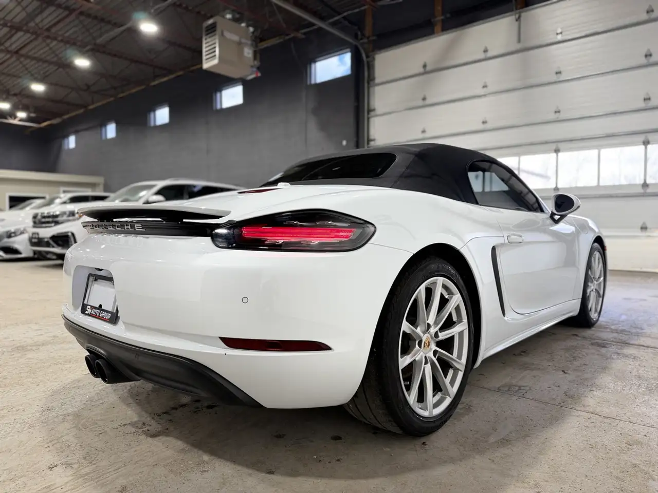 Porsche 718 Boxster снимка Porsche 718 Boxster