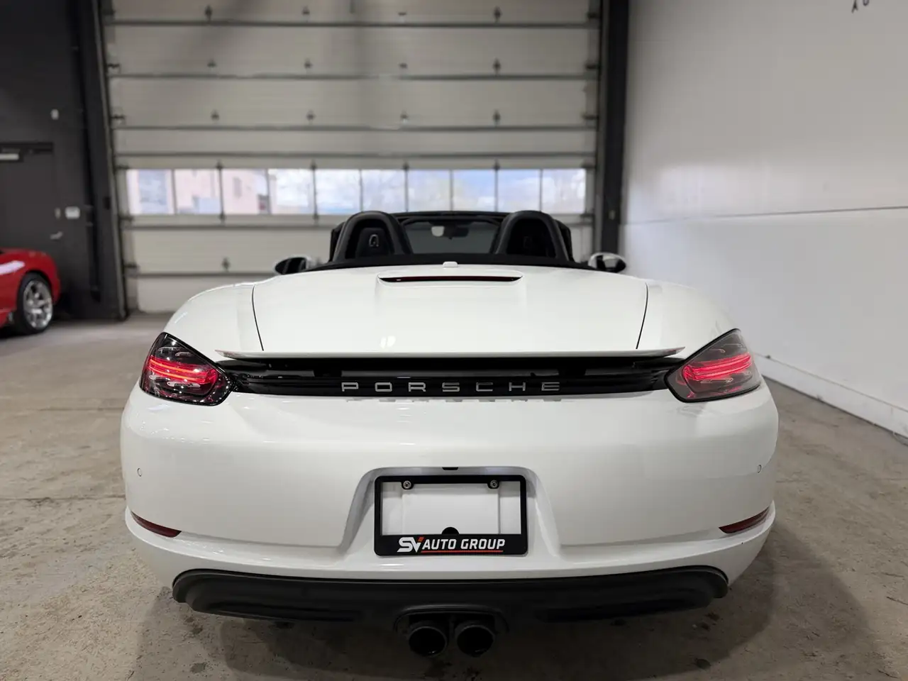 Porsche 718 Boxster снимка Porsche 718 Boxster