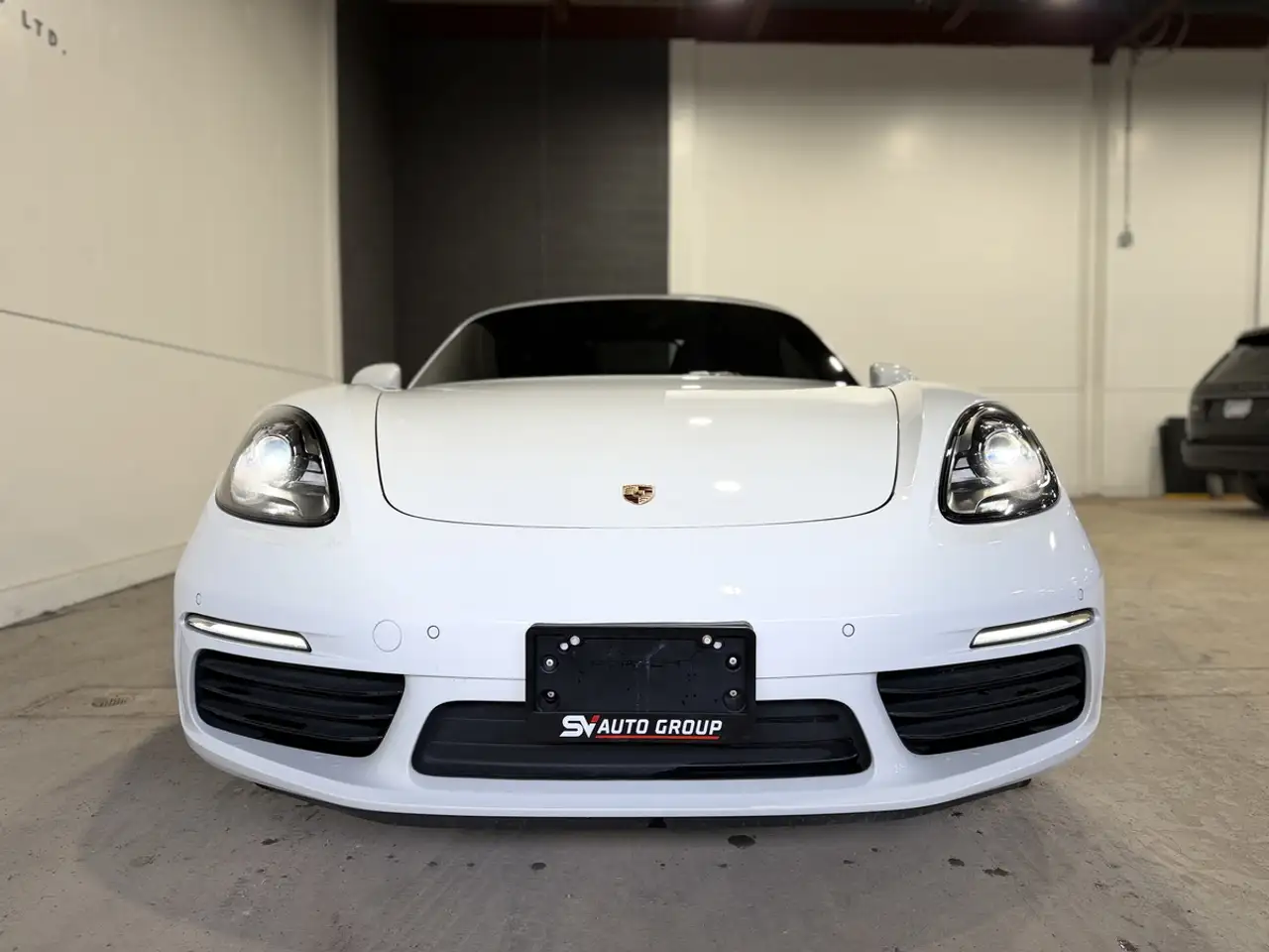 Porsche 718 Boxster снимка Porsche 718 Boxster