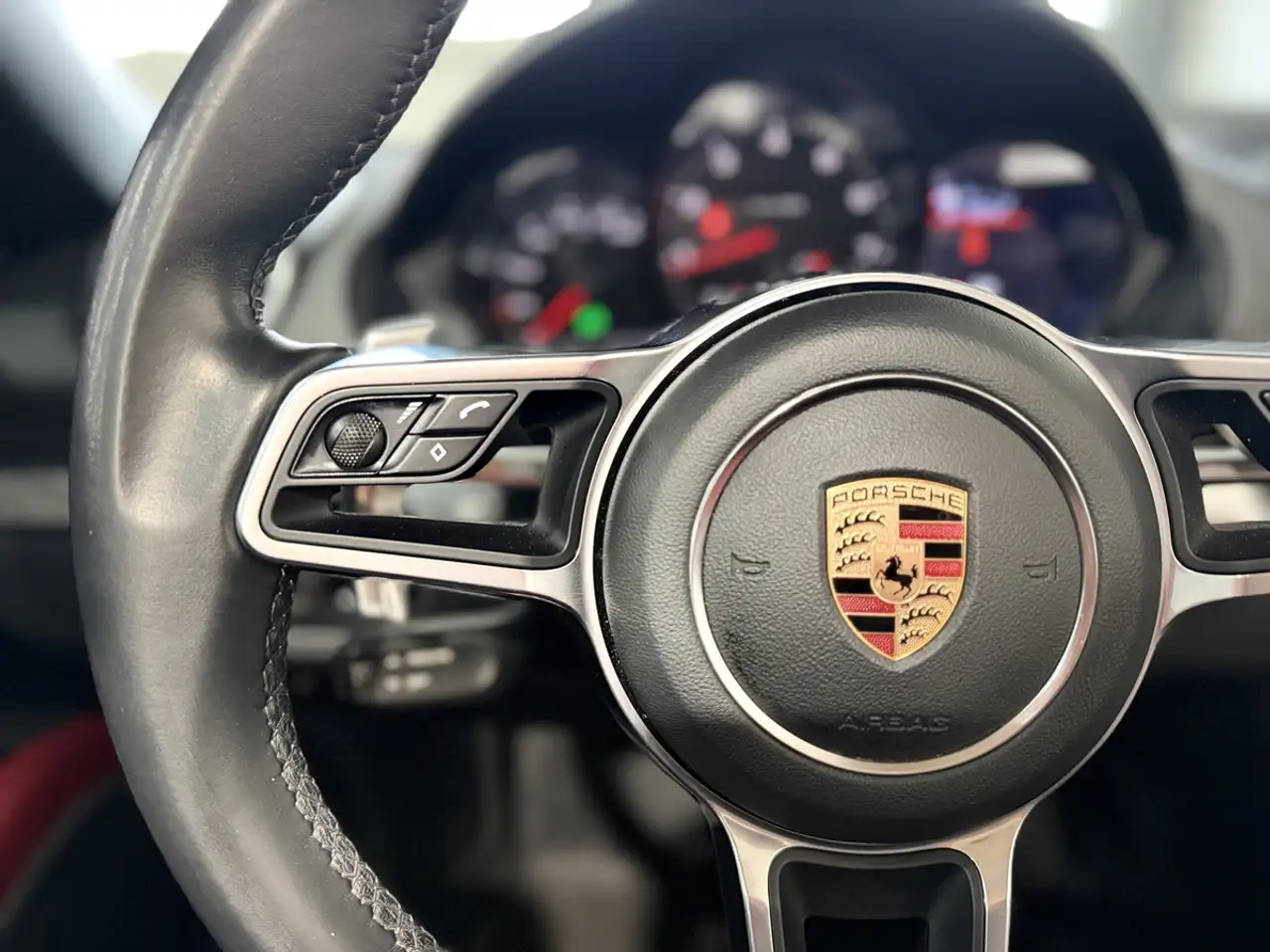 Porsche 718 Boxster снимка Porsche 718 Boxster