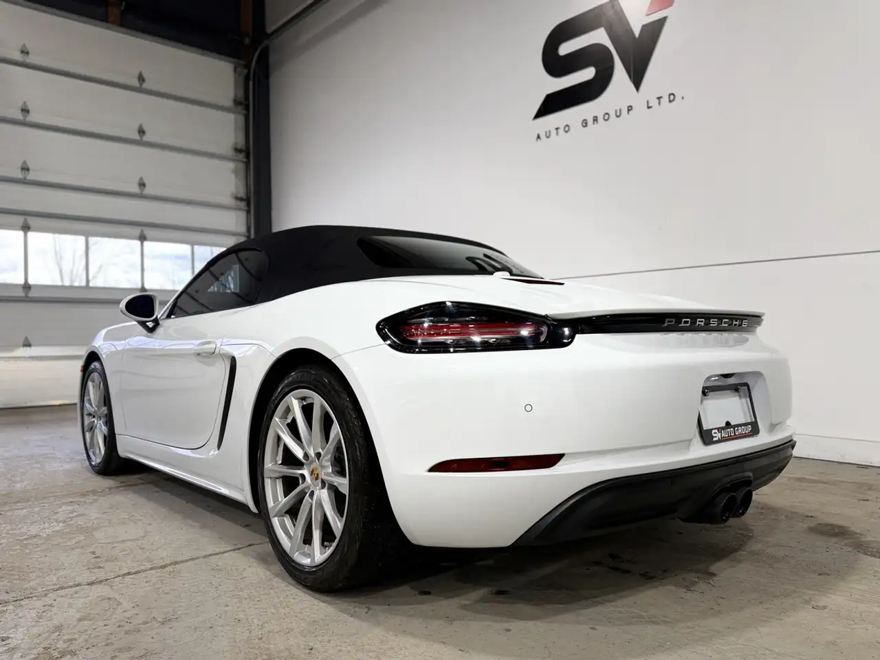 Porsche 718 Boxster снимка Porsche 718 Boxster