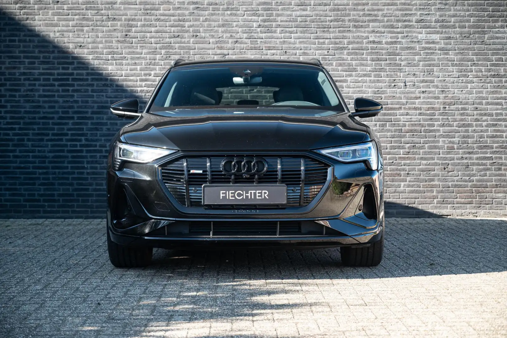 Audi e-tron 50 quattro S Line Black Edition 71 Kwh Negro - 2