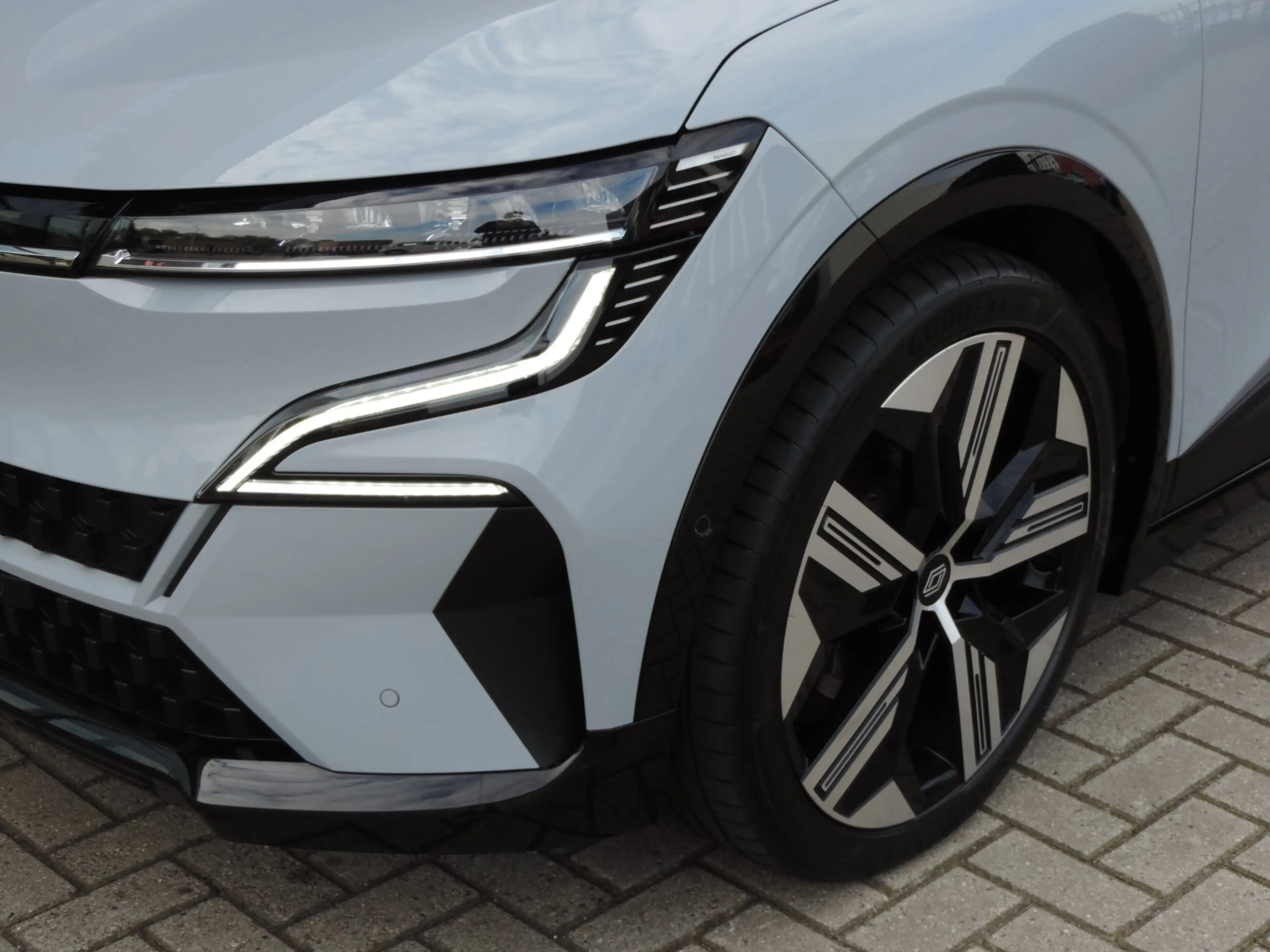 Renault Megane E-Tech EV60 Optimum Charge Iconic 37.000km | SOH 94.4% | — photo 6