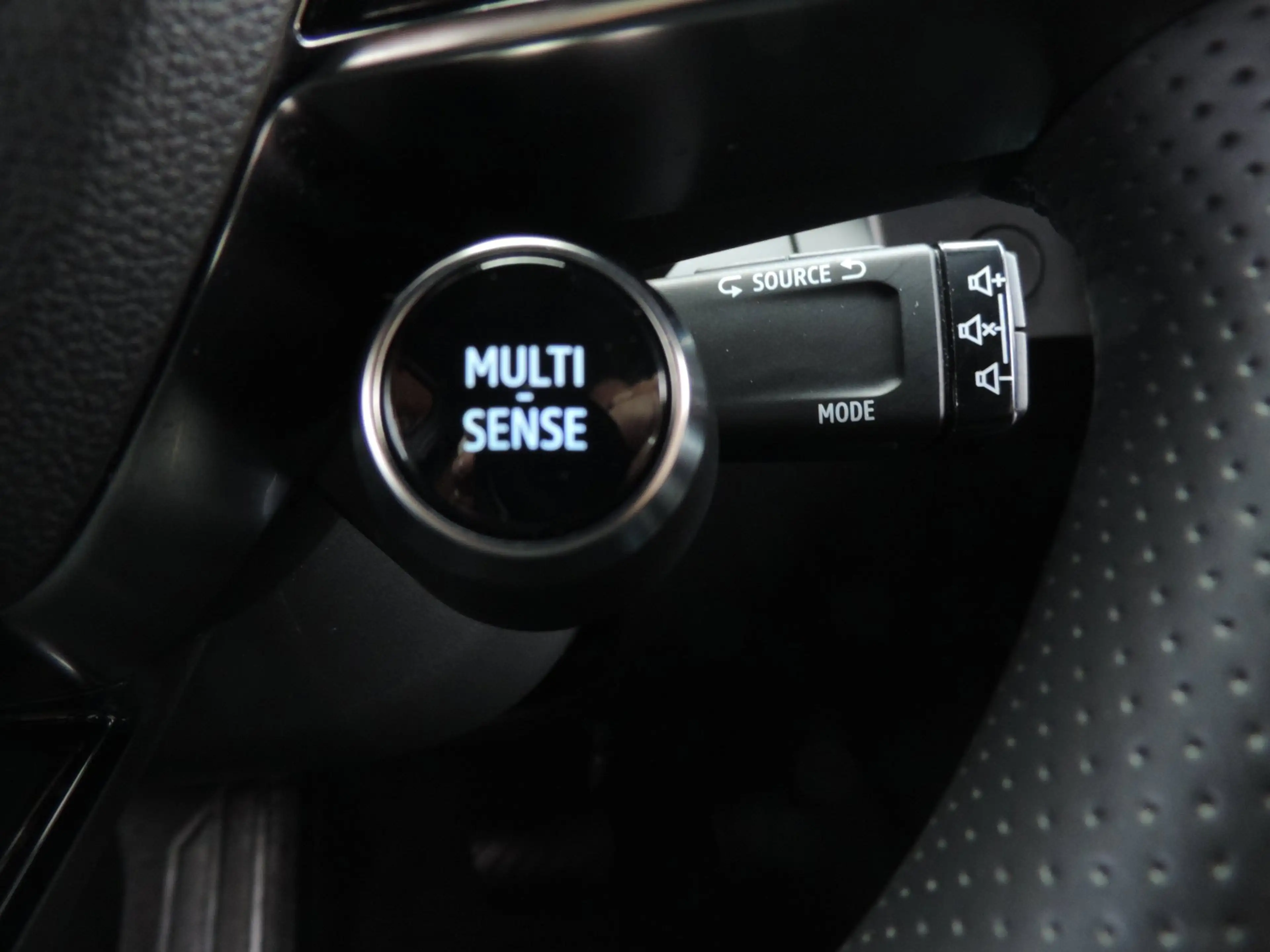 Renault Megane E-Tech EV60 Optimum Charge Iconic 37.000km | SOH 94.4% | — photo 30