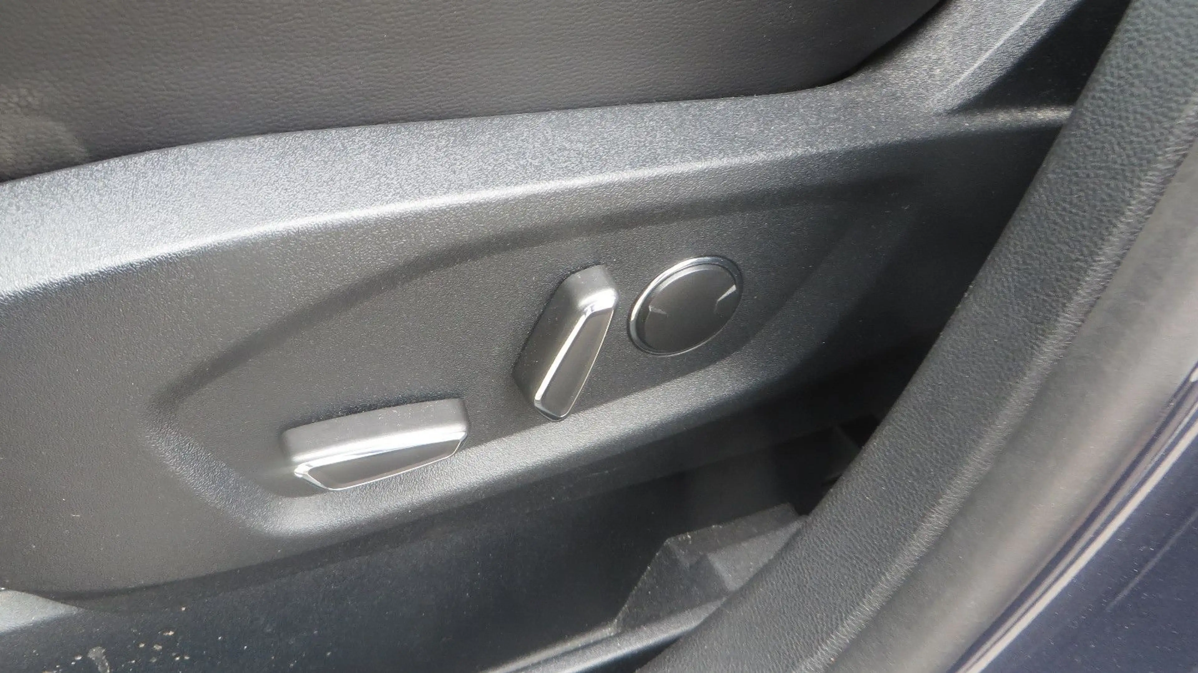 Ford S-Max S-MAX Hybrid ST-Line, Anhängerkupplung — photo 6