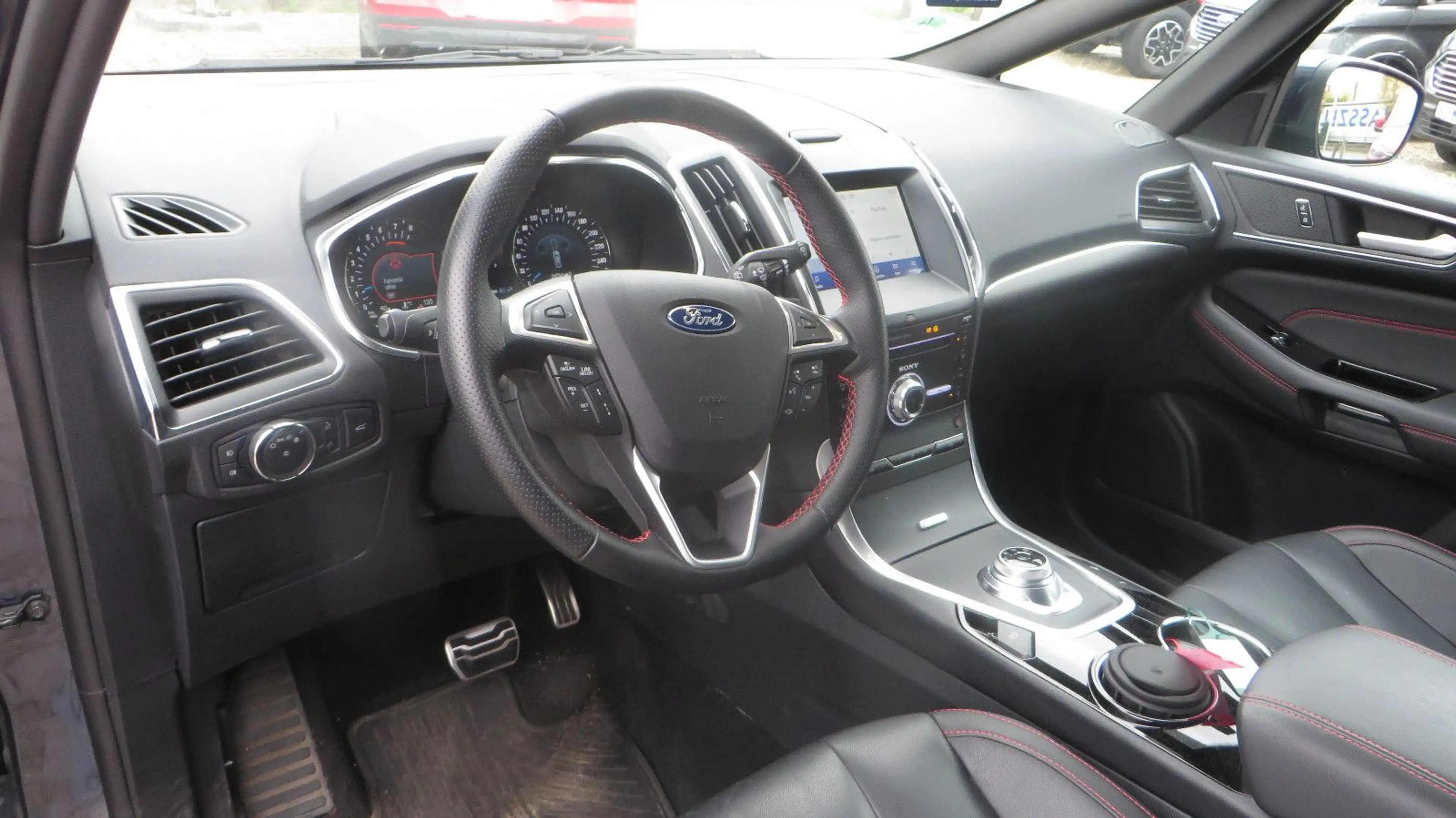 Ford S-Max S-MAX Hybrid ST-Line, Anhängerkupplung — photo 5