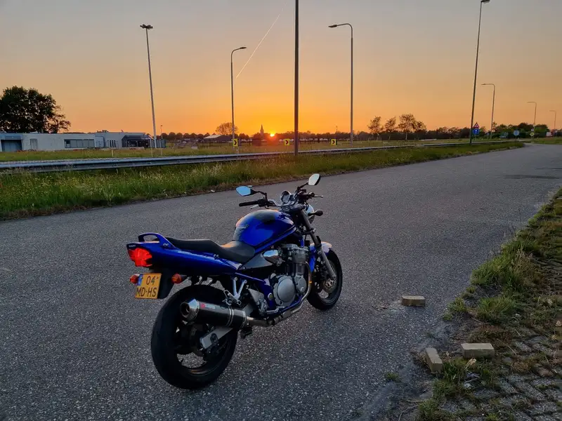Suzuki BANDIT 600 - foto 3