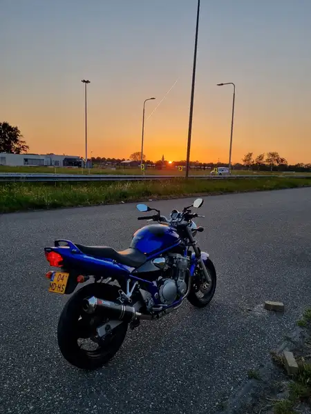 Suzuki BANDIT 600 - foto 4