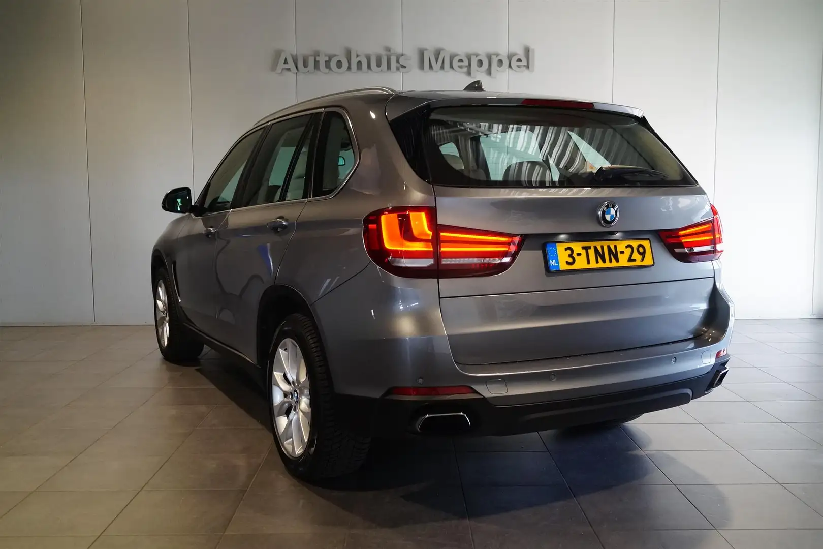 BMW X5 xDrive50i Adaptieve LED | Stoel Verkoeling | Panor Grigio - 2