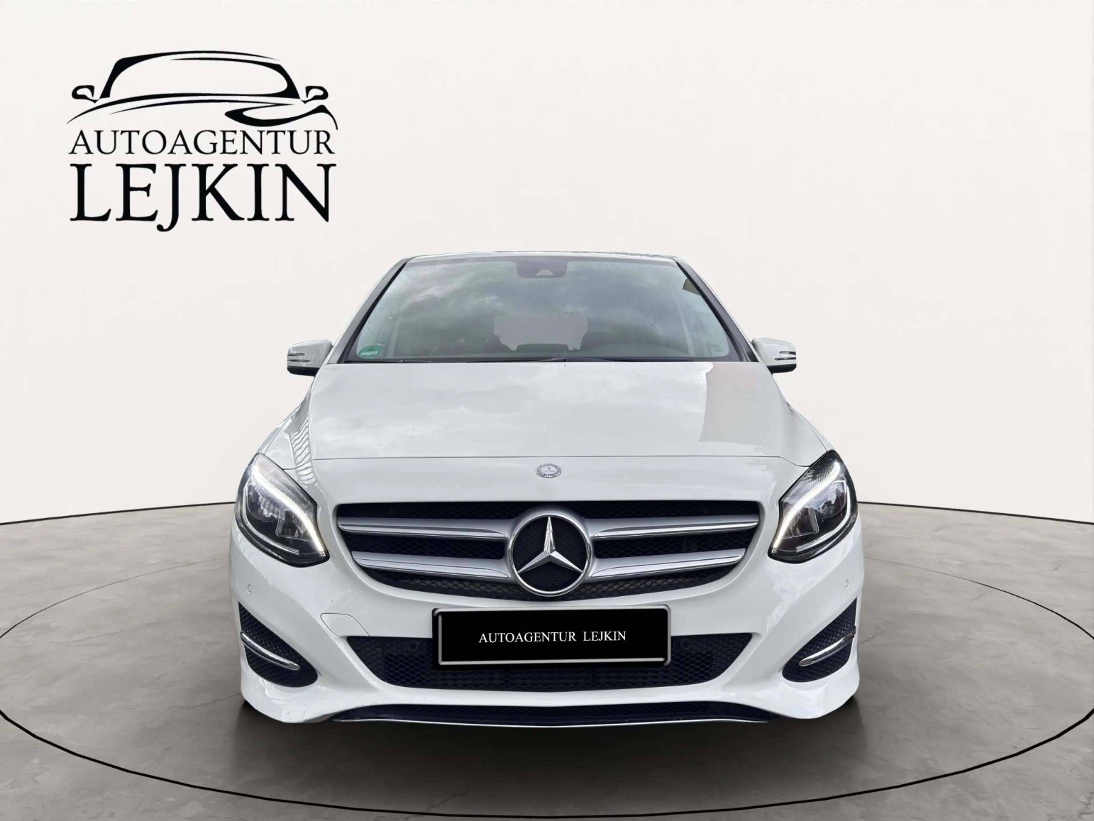 Mercedes-Benz B 180 Style*SCHECKHEFT*AHK*LED*PDC*SHZ*3. HAND* — photo 8
