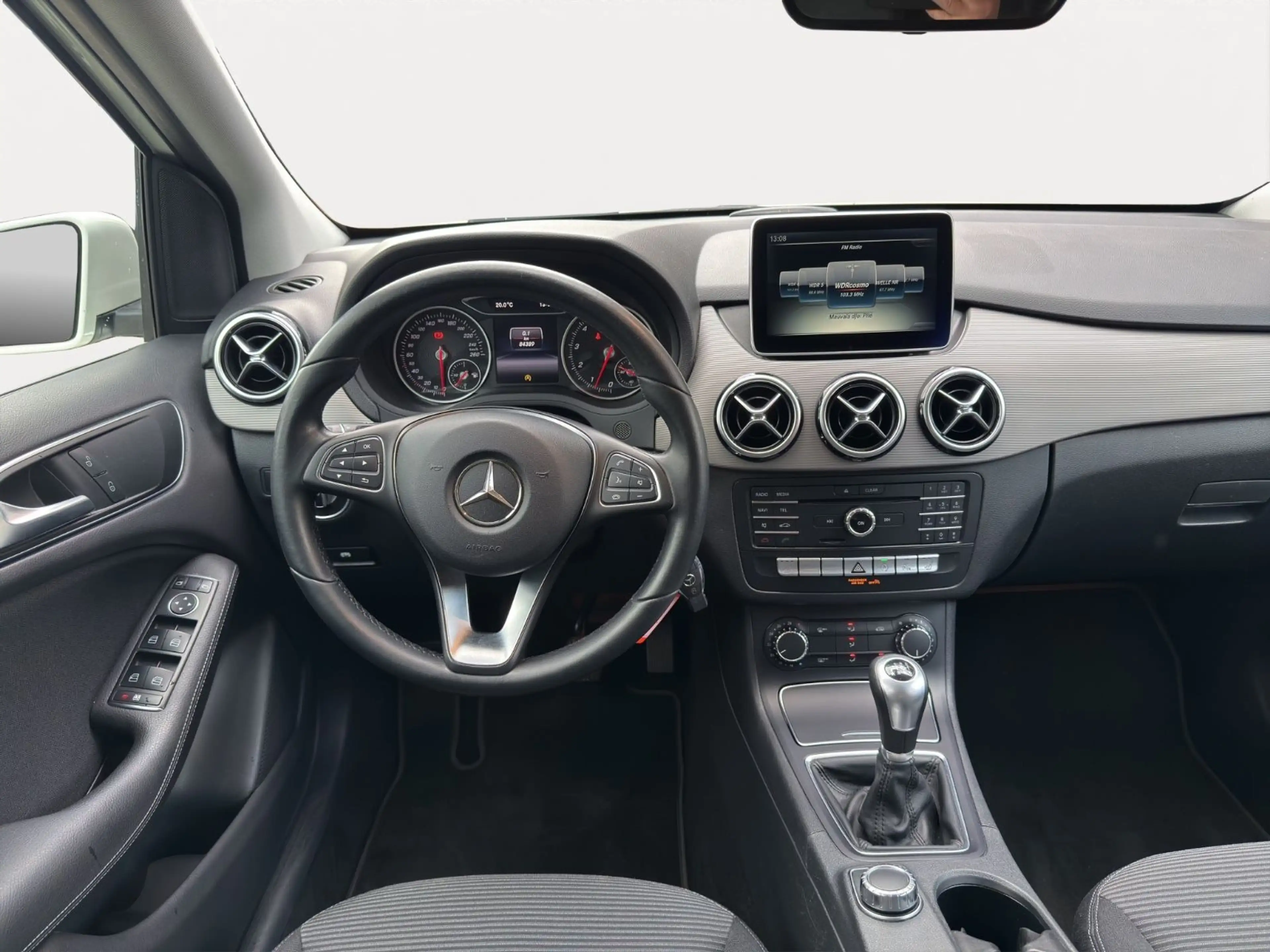 Mercedes-Benz B 180 Style*SCHECKHEFT*AHK*LED*PDC*SHZ*3. HAND* — photo 11