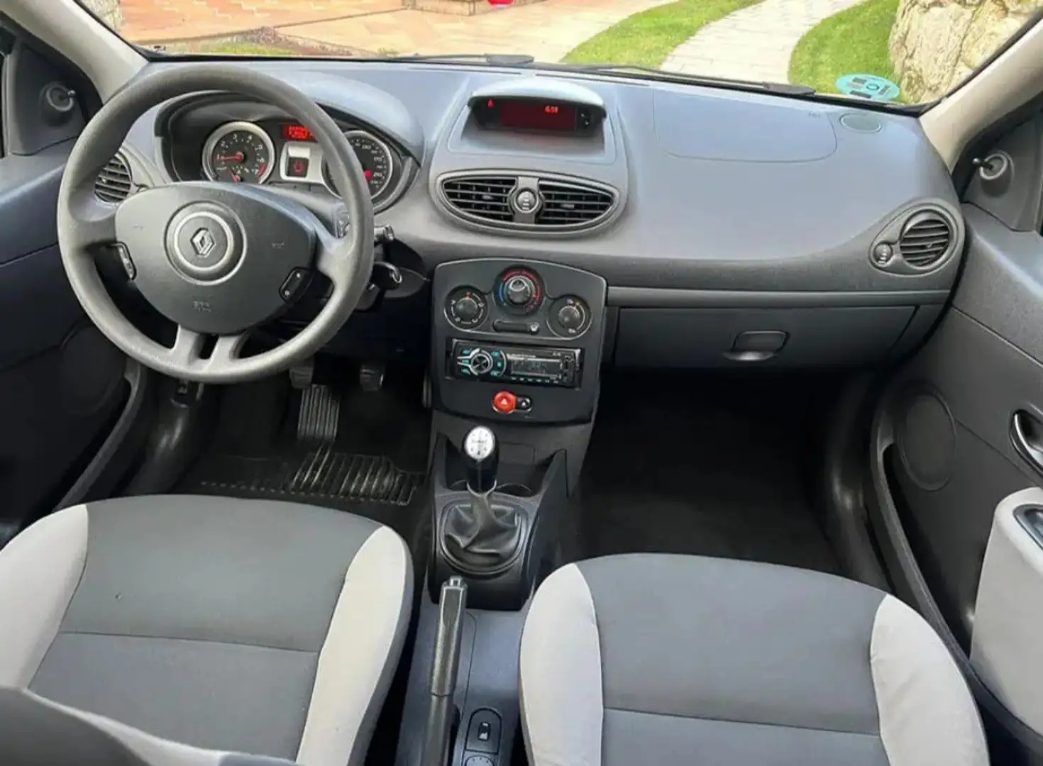 Renault Clio 2.0 16V 140 Exception - 2
