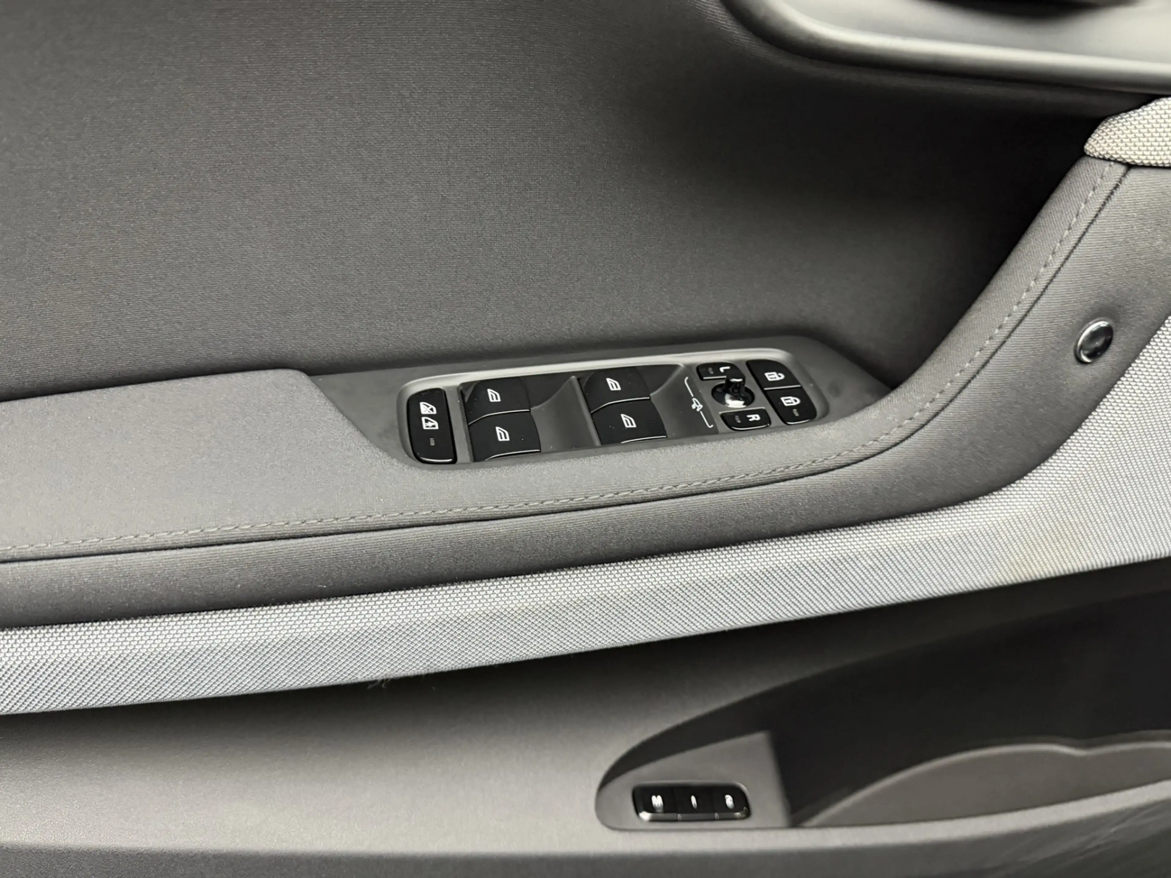 Polestar 2 Long Range Single Motor Plus 82 kWh SOH 98,6% | Wa — photo 33