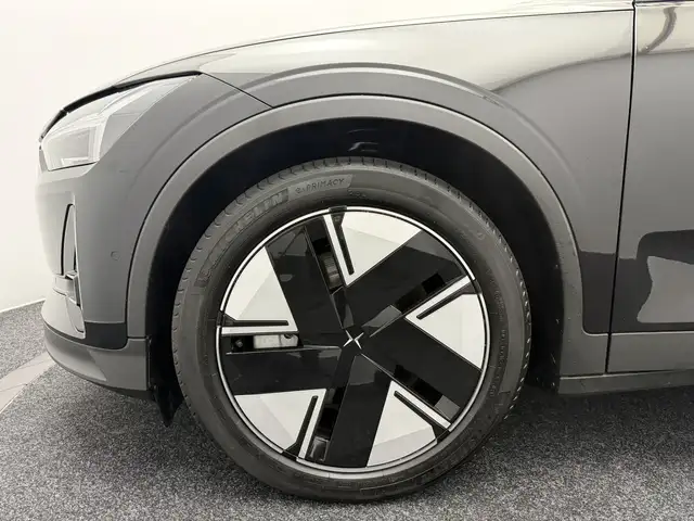 Polestar 2 view 30