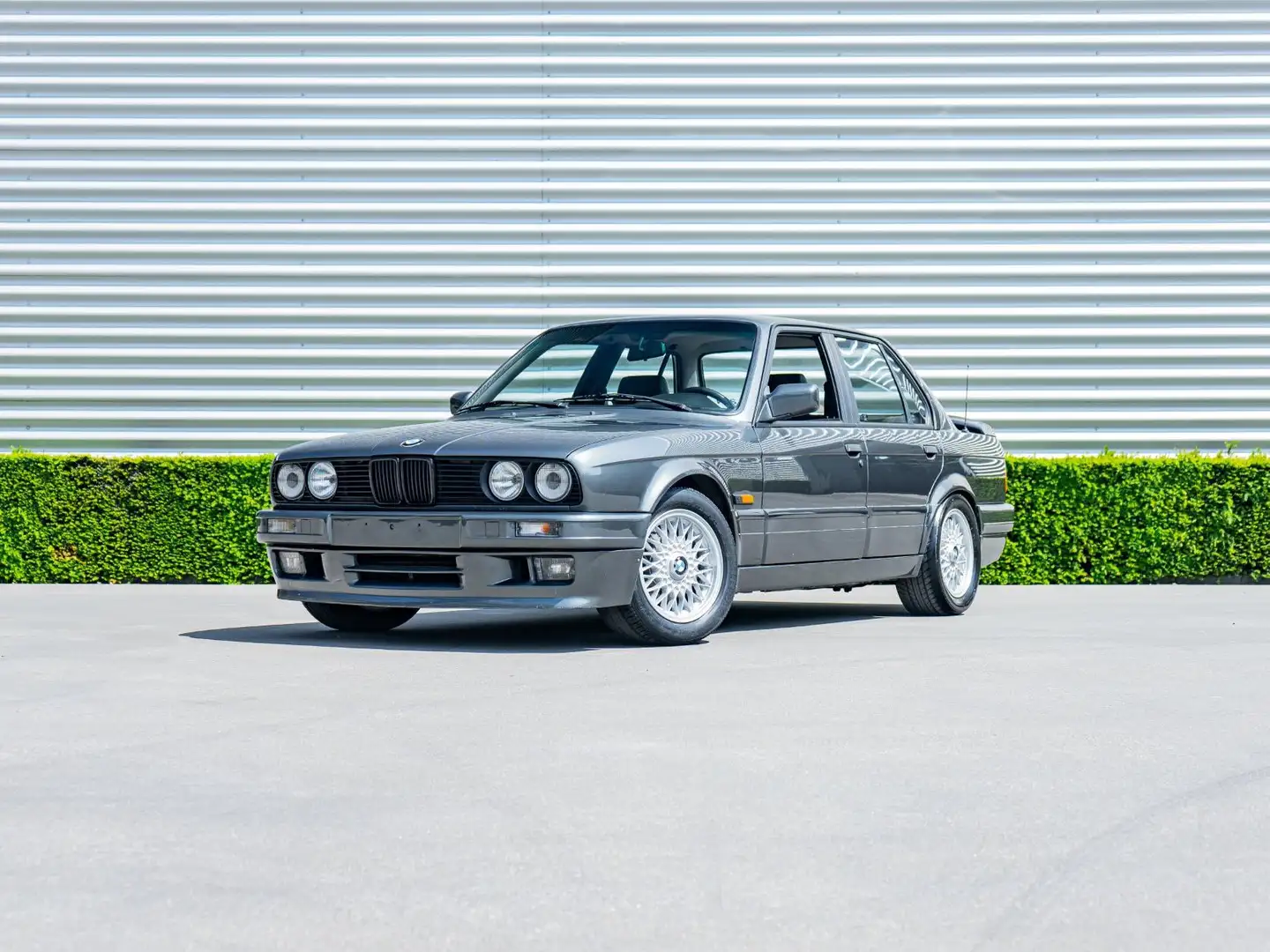 BMW 320 Gris - 1