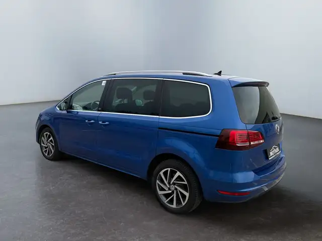 Volkswagen Sharan view 4