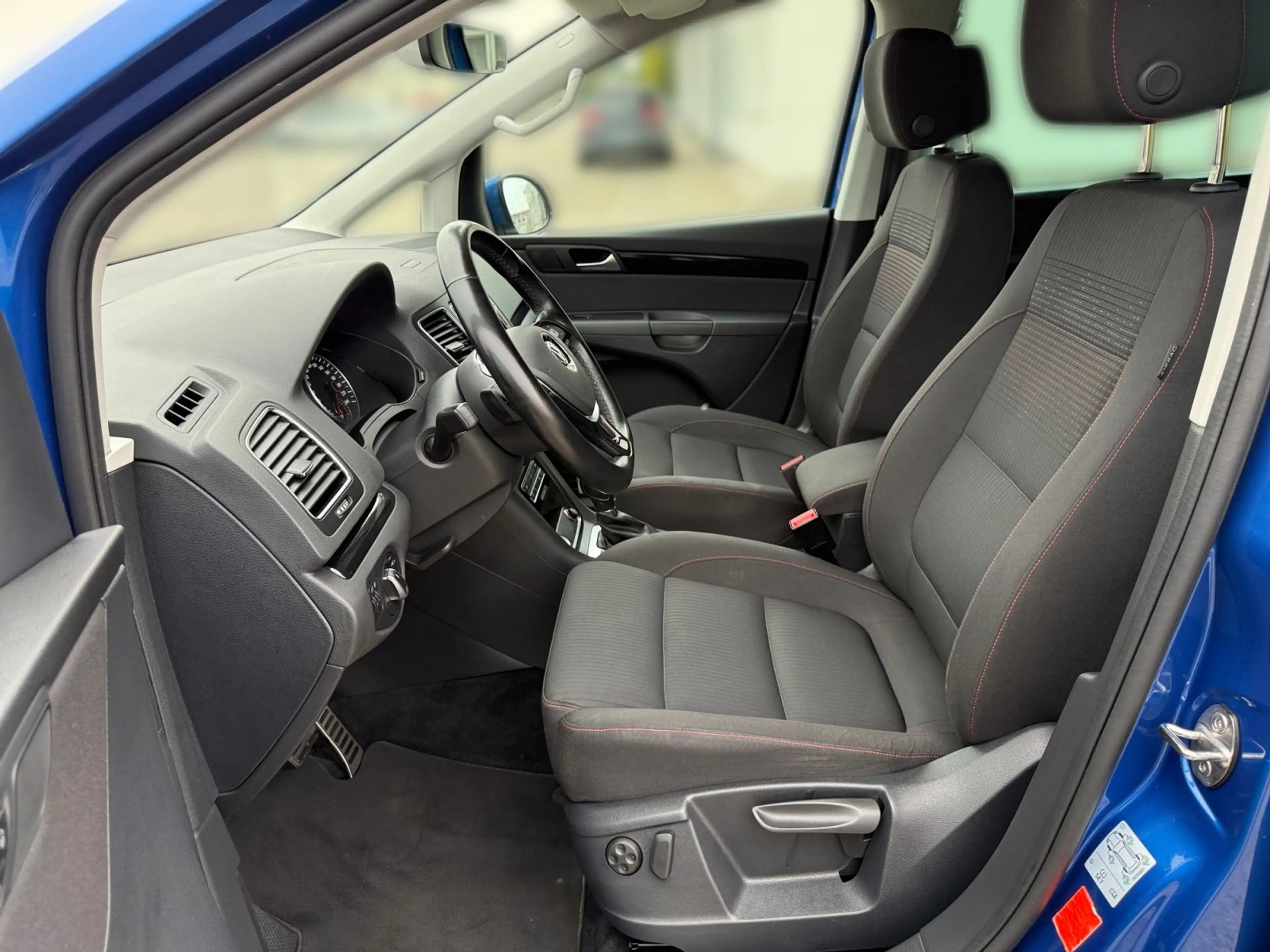 Volkswagen Sharan Sound 2.0 TDI DSG 4Motion Heckklappe Elek. — photo 7