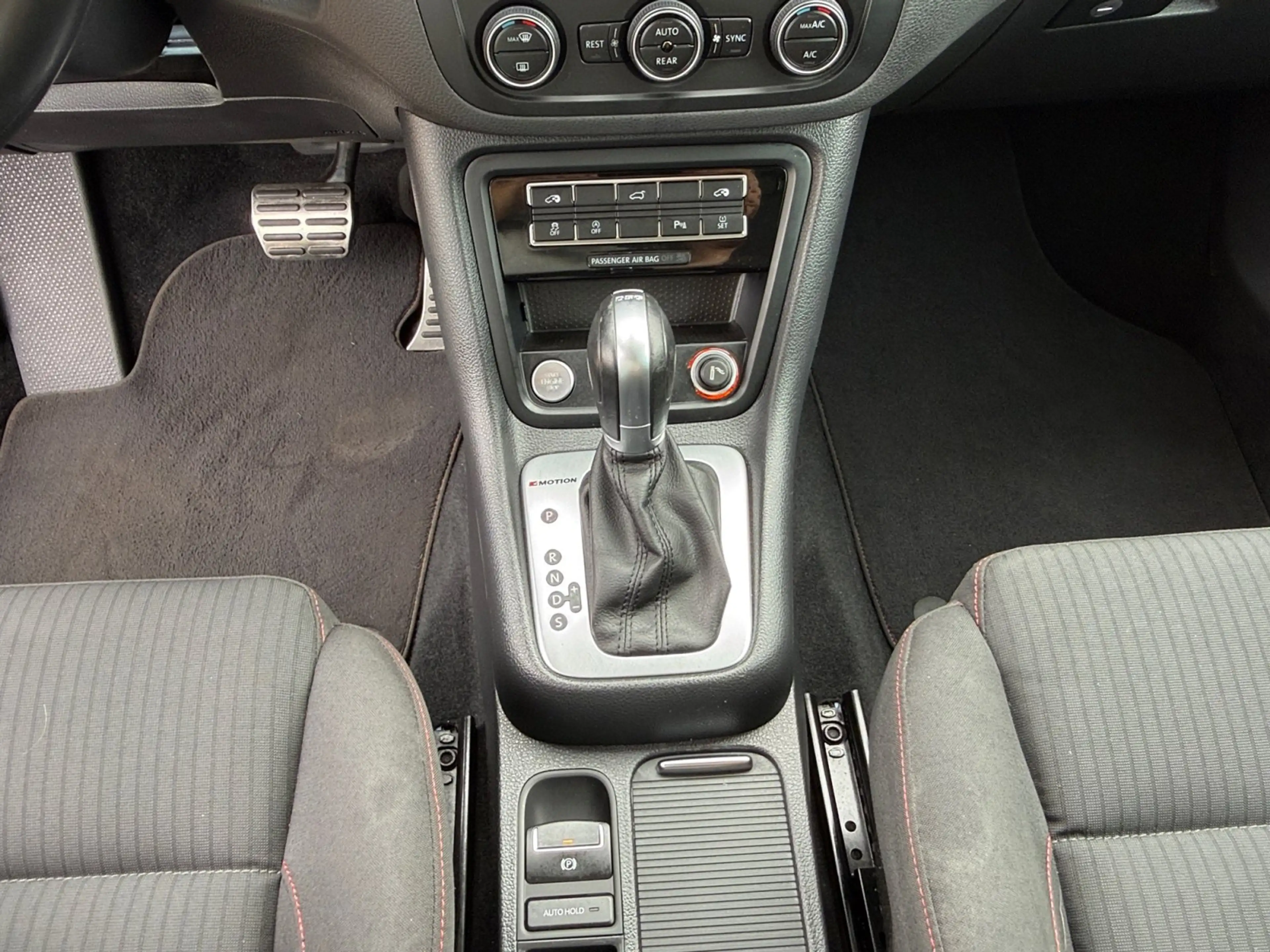 Volkswagen Sharan Sound 2.0 TDI DSG 4Motion Heckklappe Elek. — photo 9