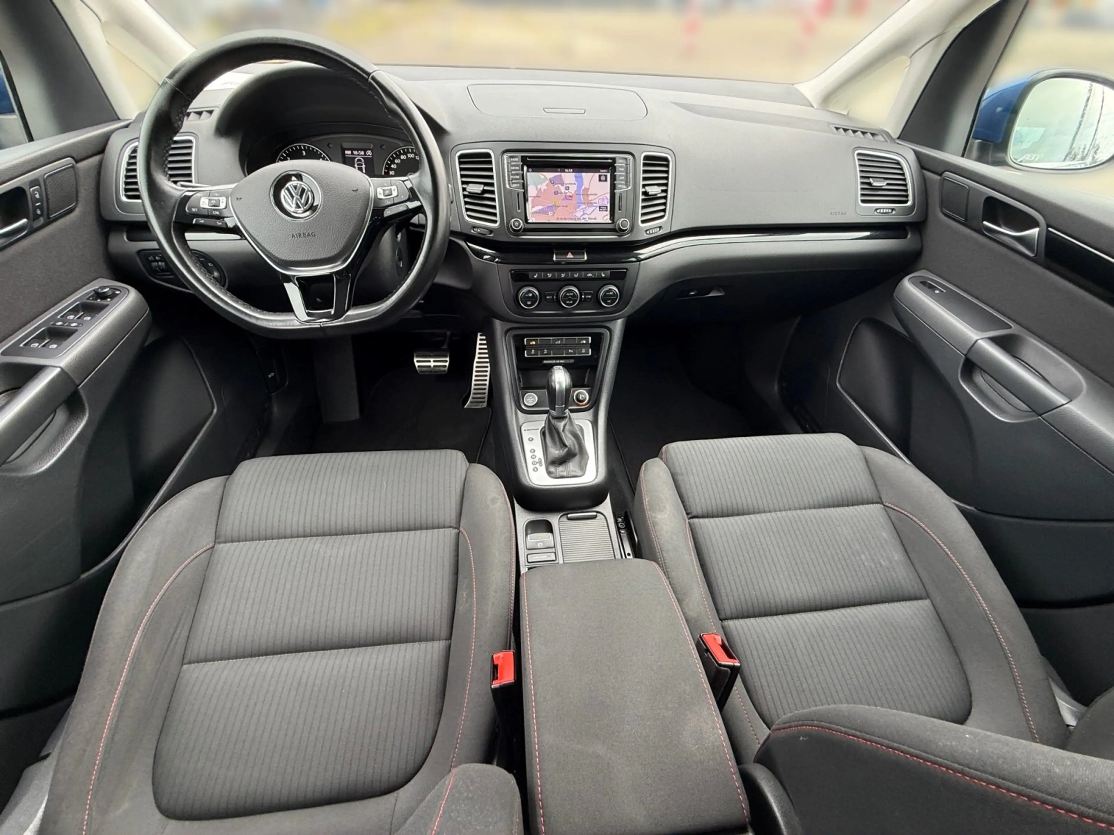 Volkswagen Sharan Sound 2.0 TDI DSG 4Motion Heckklappe Elek. — photo 8
