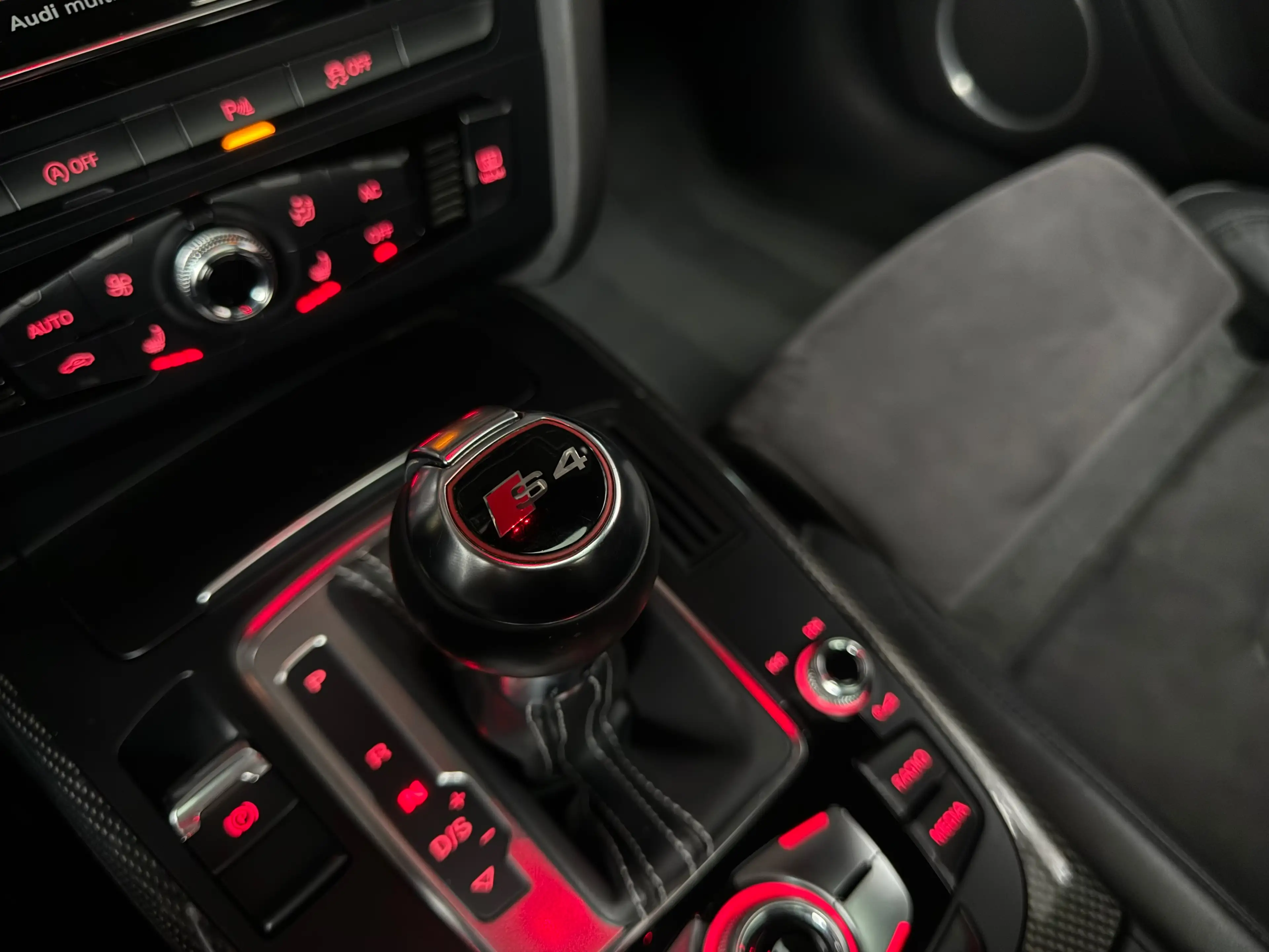 Audi S4 S4 Avant 3.0 V6 TFSI Quattro S tronic — photo 13