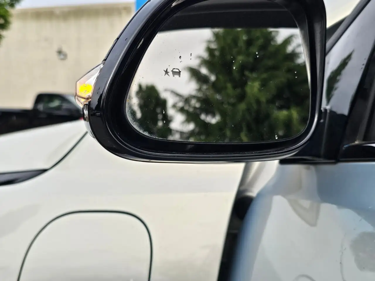 Chevrolet Bolt снимка Chevrolet Bolt
